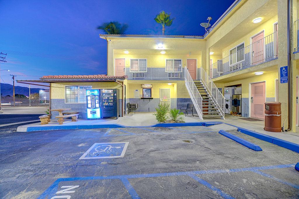 Motel Welcome San Bernardino/ *