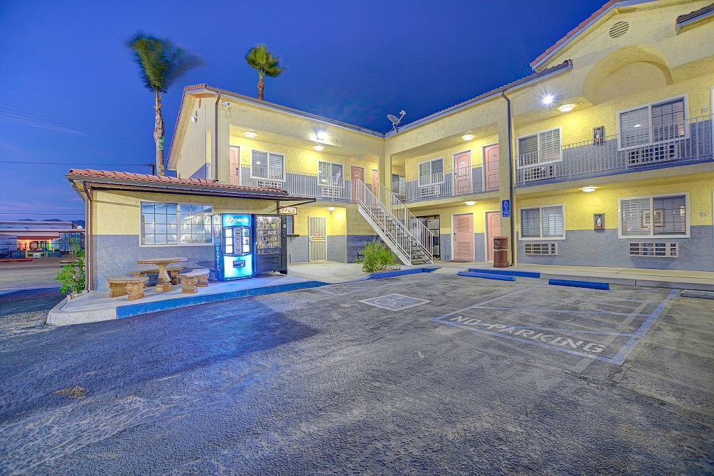 Motel Welcome San Bernardino/ *